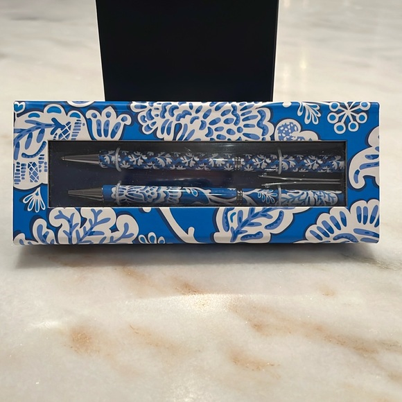Vera Bradley Other - NIB Vera Bradley Blue Lagoon Pen & Pencil Set